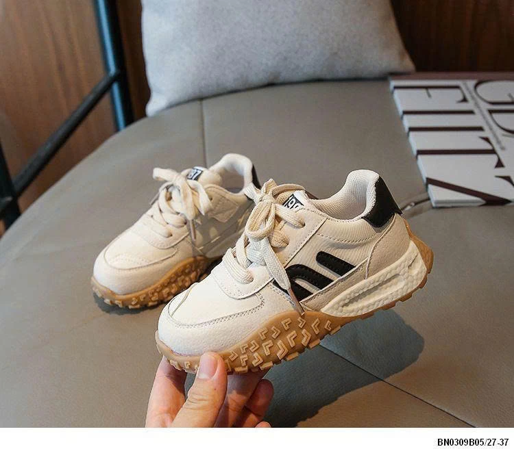 GIÀY THỂ THAO 1987