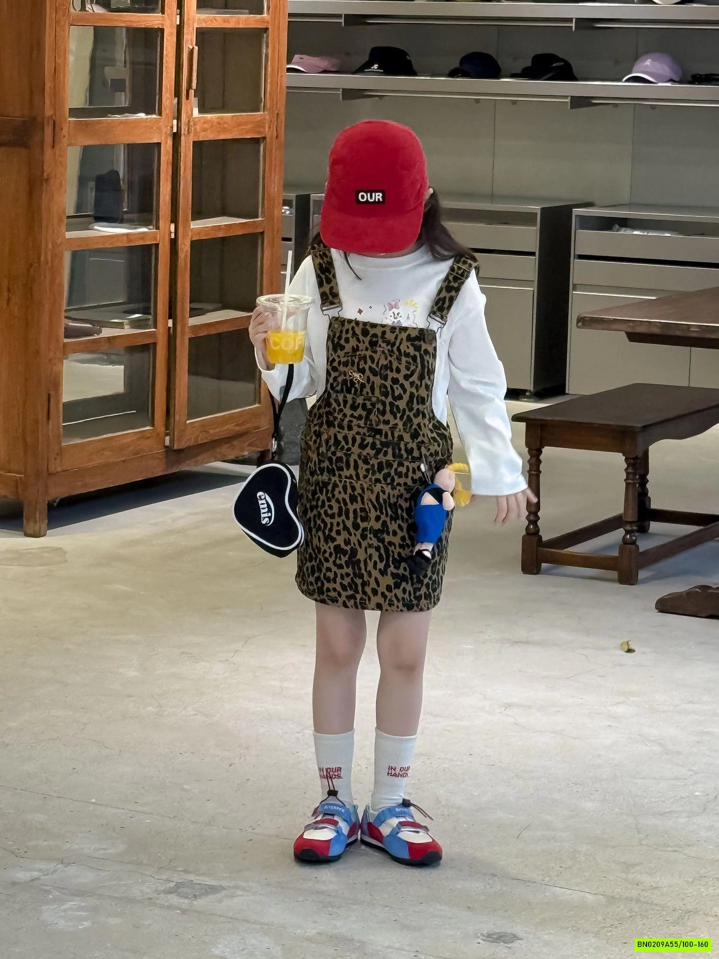 SÉT VÁY YẾM BEO MIX ÁO THUN TRẮNG