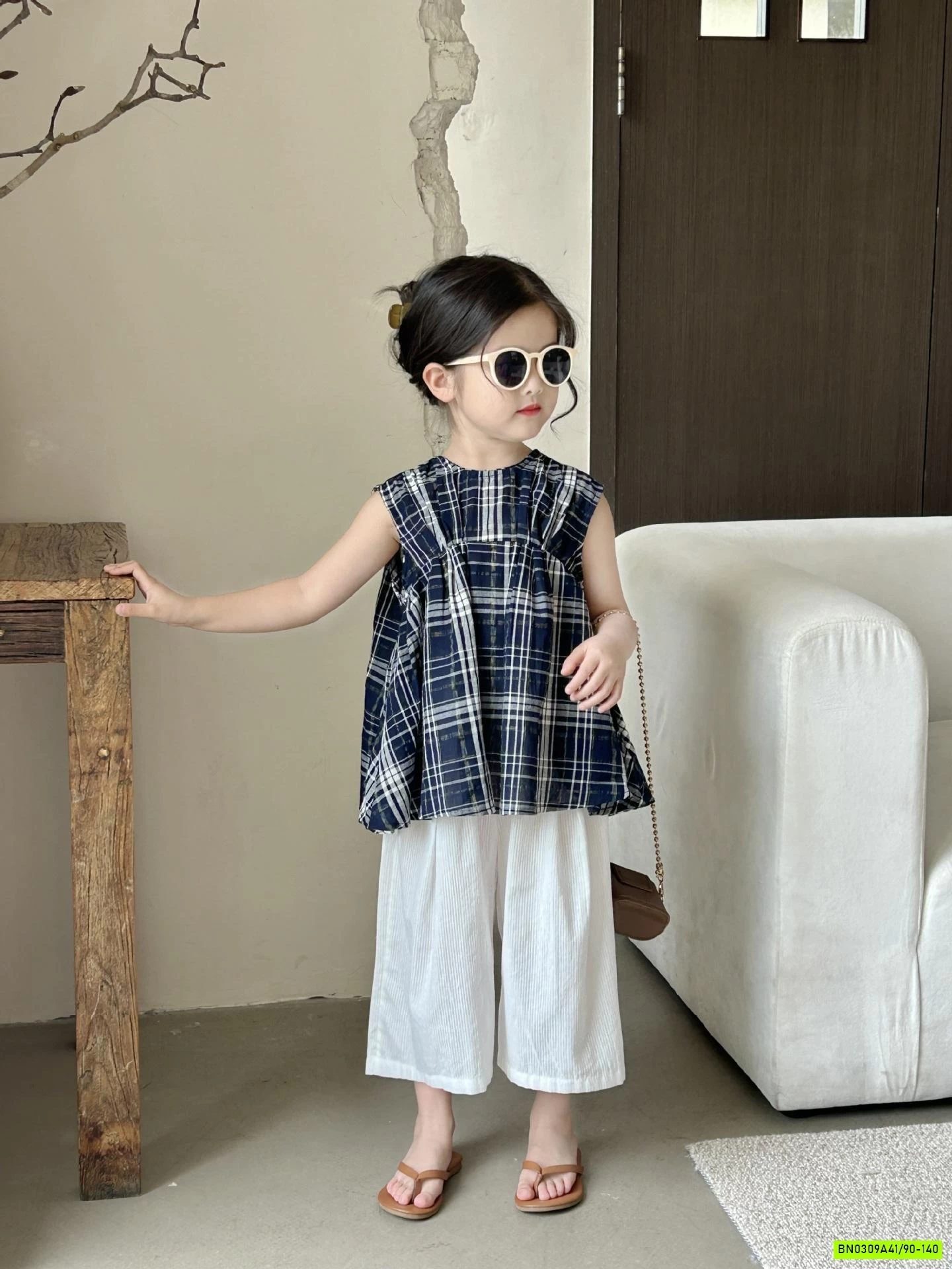 SƠ MI CARO MIX QUẦN SUÔNG TRẮNG