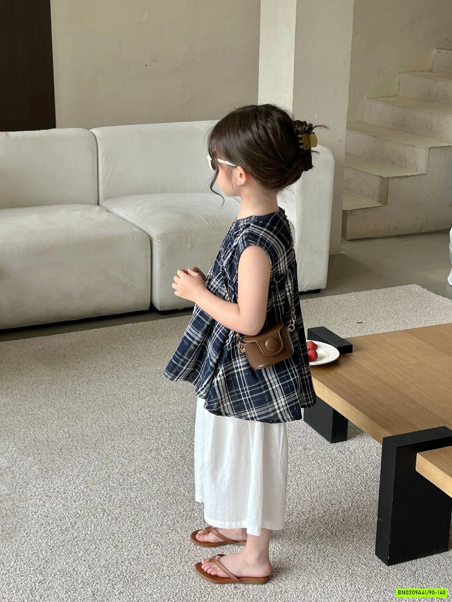 SƠ MI CARO MIX QUẦN SUÔNG TRẮNG