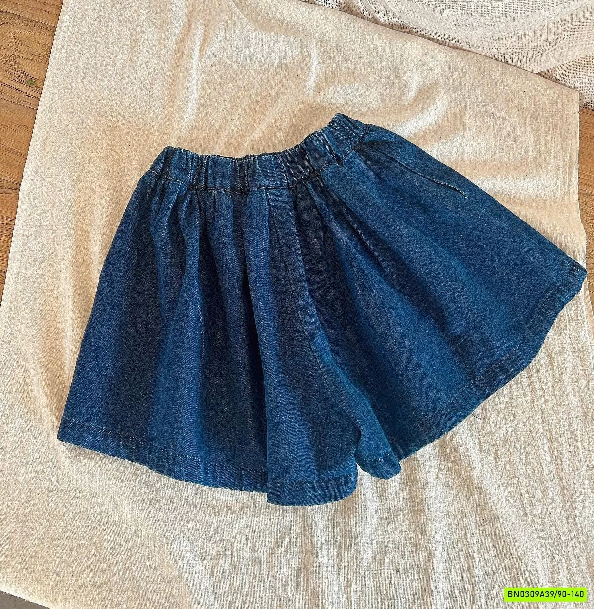 SÉT SƠ MI MIX CHÂN VÁY JEANS