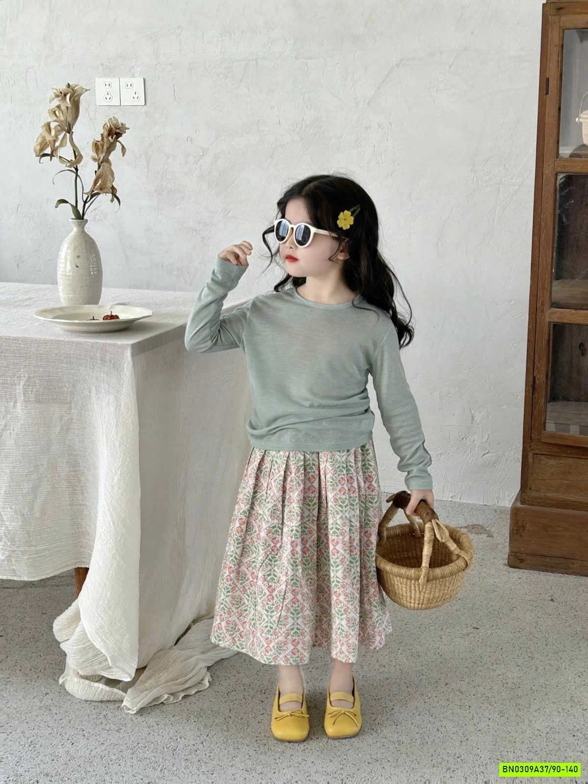 SÉT ÁO XANH DỆT MIX CHÂN VÁY HOA NHÍ