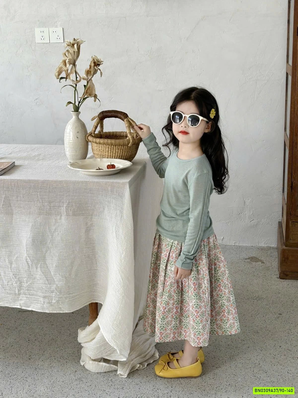 SÉT ÁO XANH DỆT MIX CHÂN VÁY HOA NHÍ