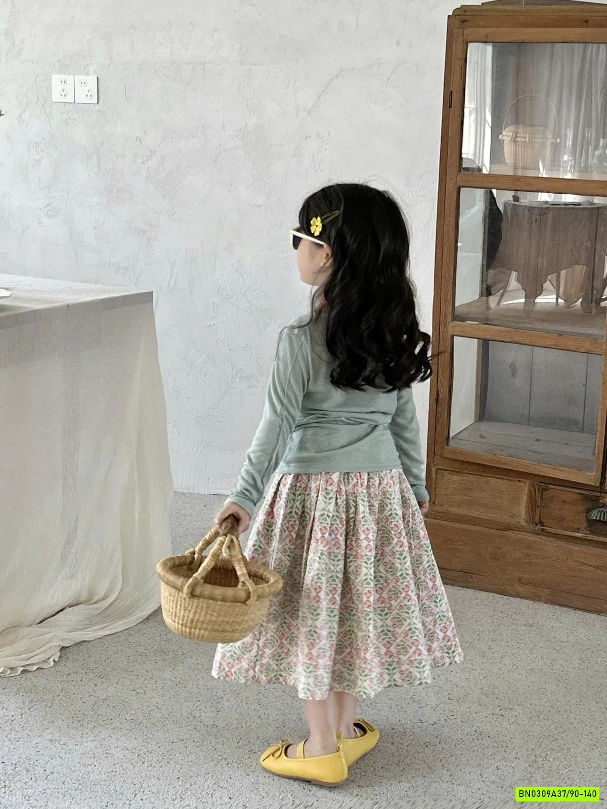 SÉT ÁO XANH DỆT MIX CHÂN VÁY HOA NHÍ