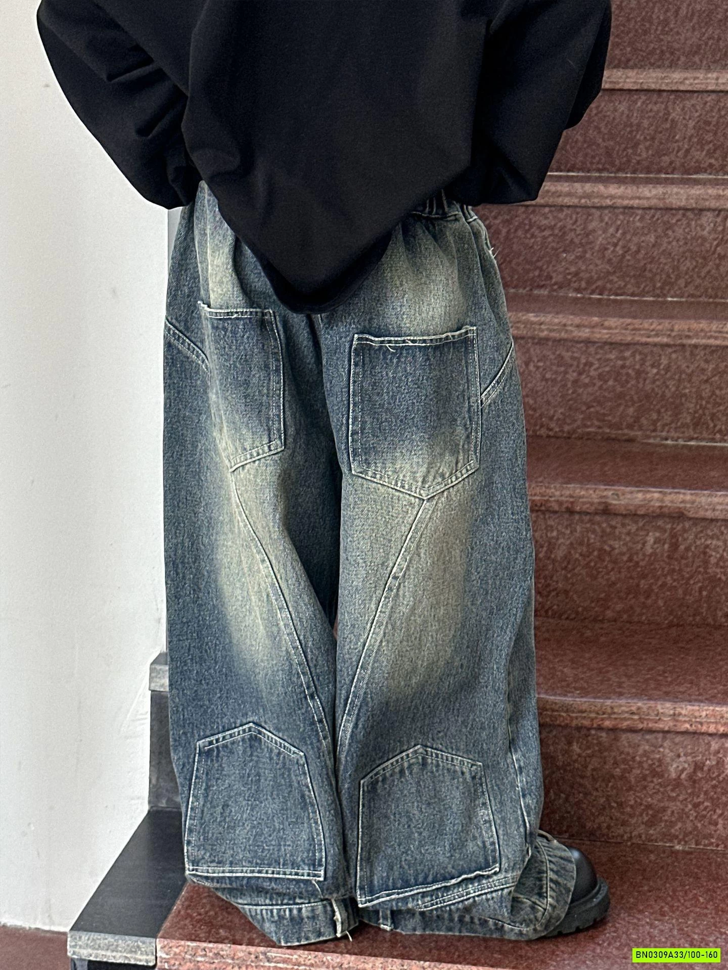 JEANS SUÔNG BẠC GỐI GÂN CHÉO