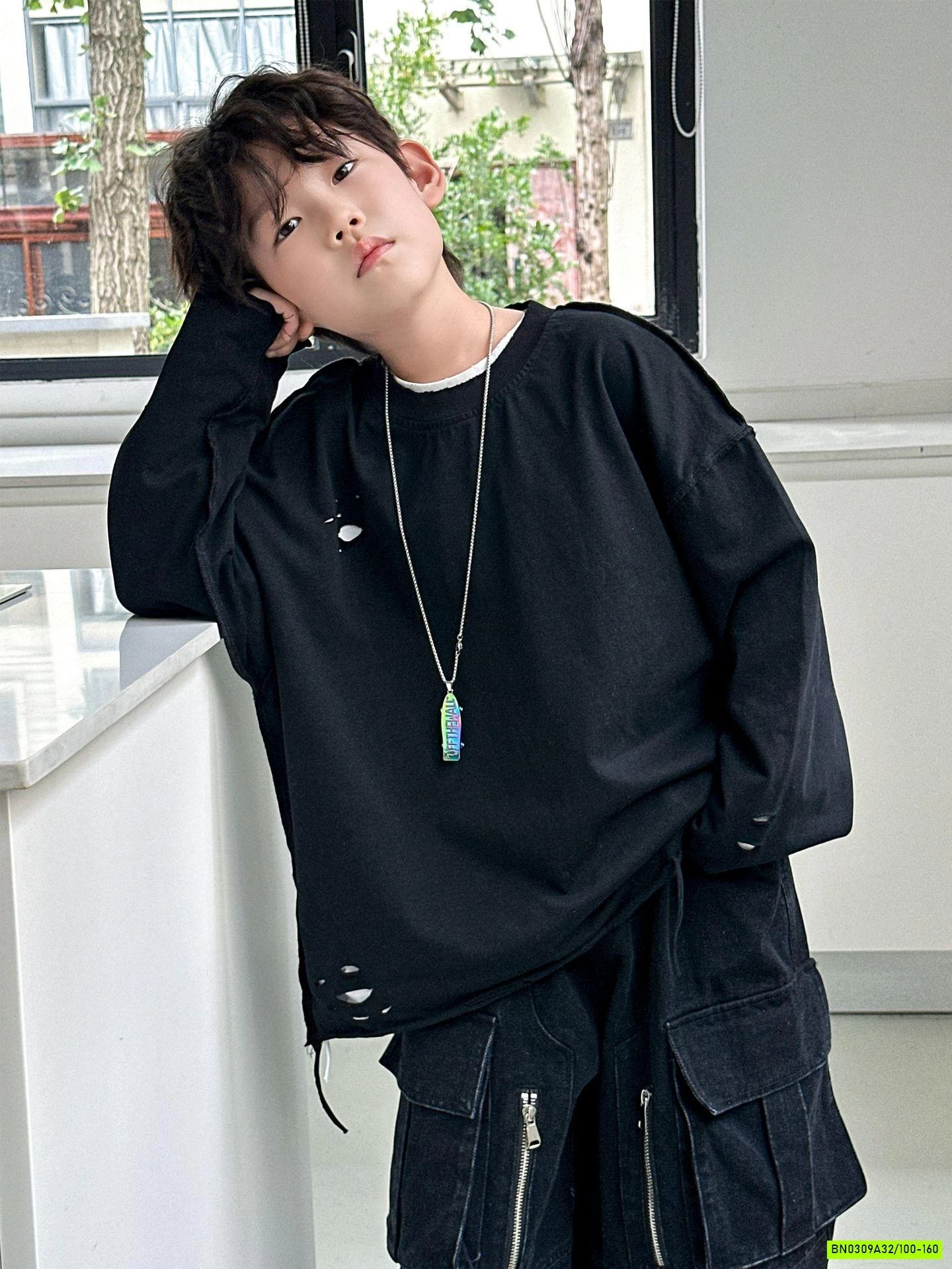 ÁO THUN TRƠN RÁCH CÁ TÍNH