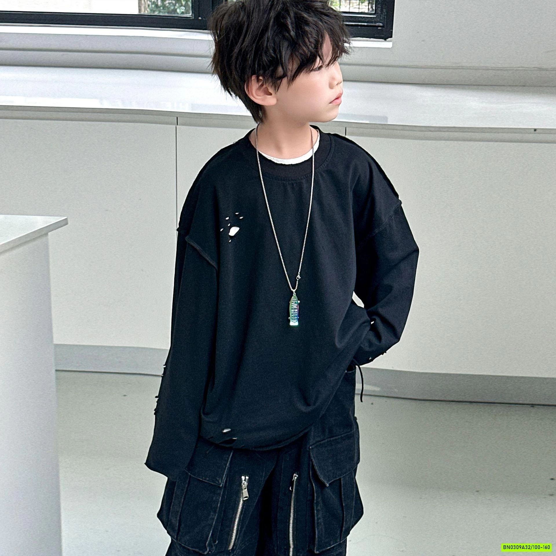 ÁO THUN TRƠN RÁCH CÁ TÍNH