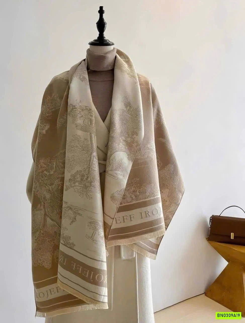 KHĂN CHOÀNG HỌA TIẾT LÔNG CỪU CASHME