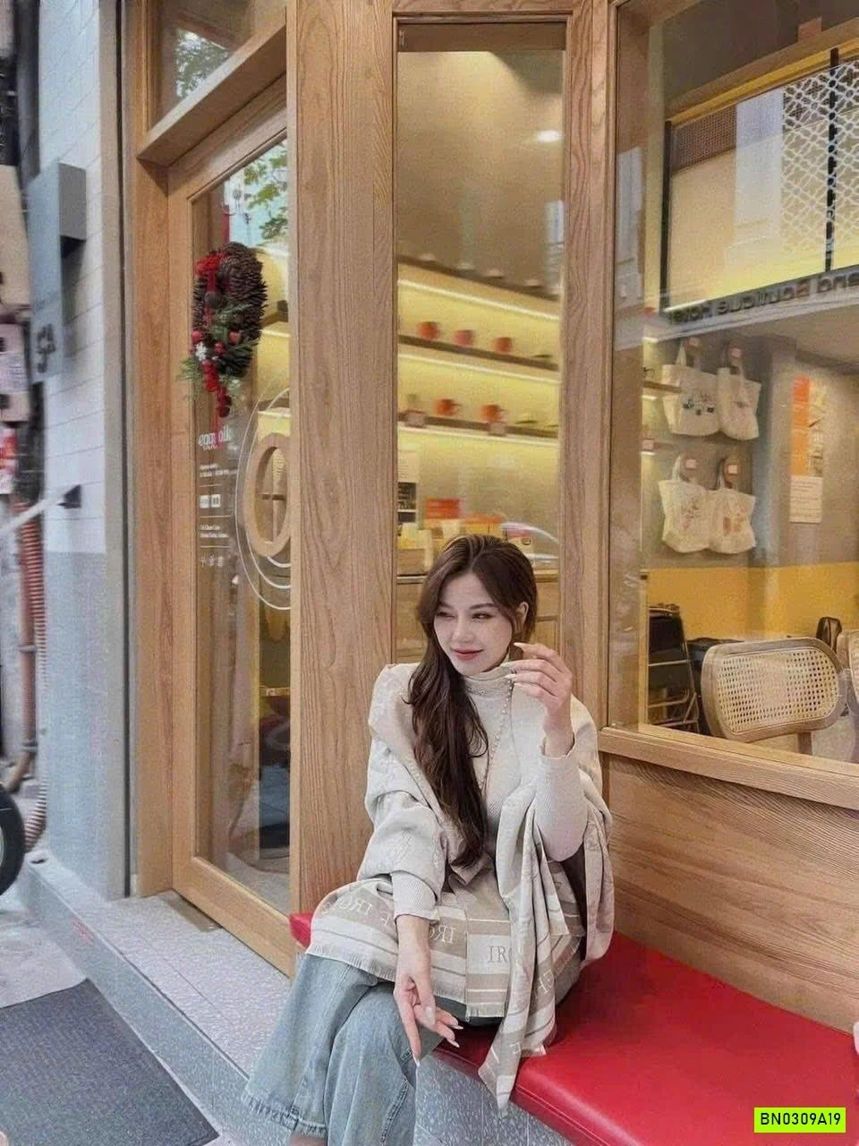 KHĂN CHOÀNG HỌA TIẾT LÔNG CỪU CASHME