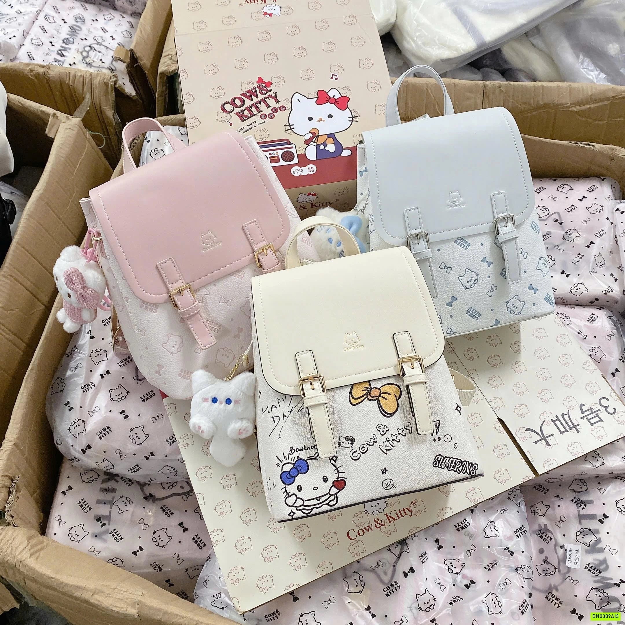 BALO KITTY CHÍNH HÃNG FULLBOX