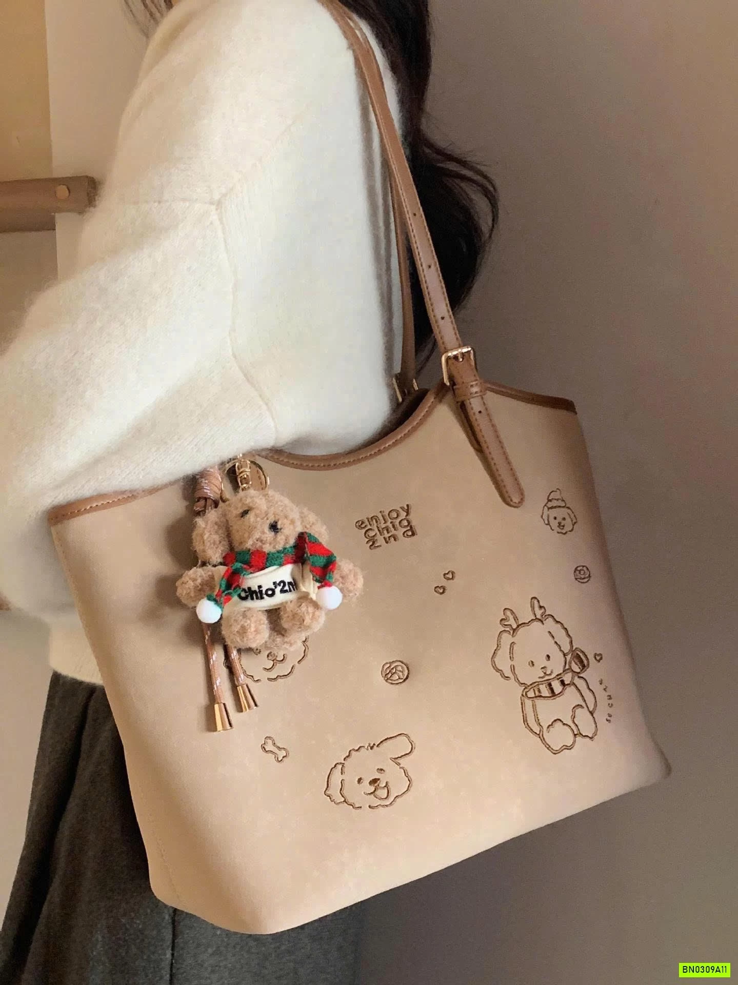 TÚI TOTE NHUNG CHIO2ND