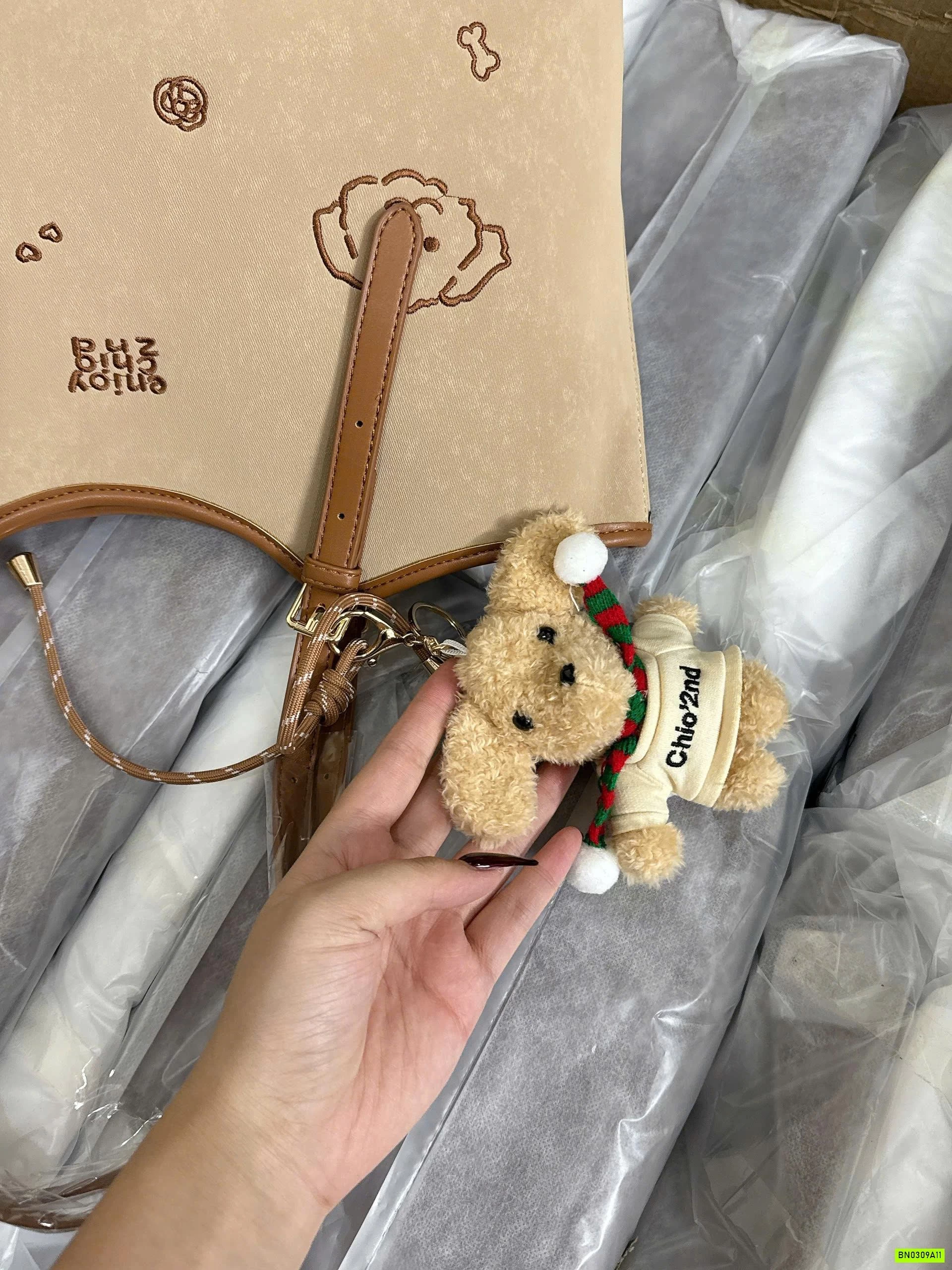 TÚI TOTE NHUNG CHIO2ND