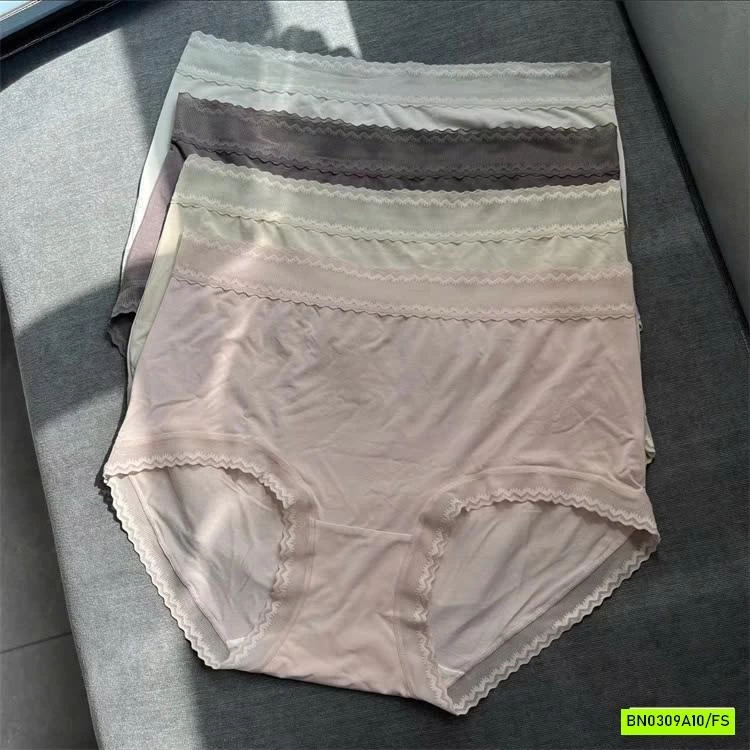 SÉT 4 QUẦN CHIP BĂNG LỤA LULULEMON CC