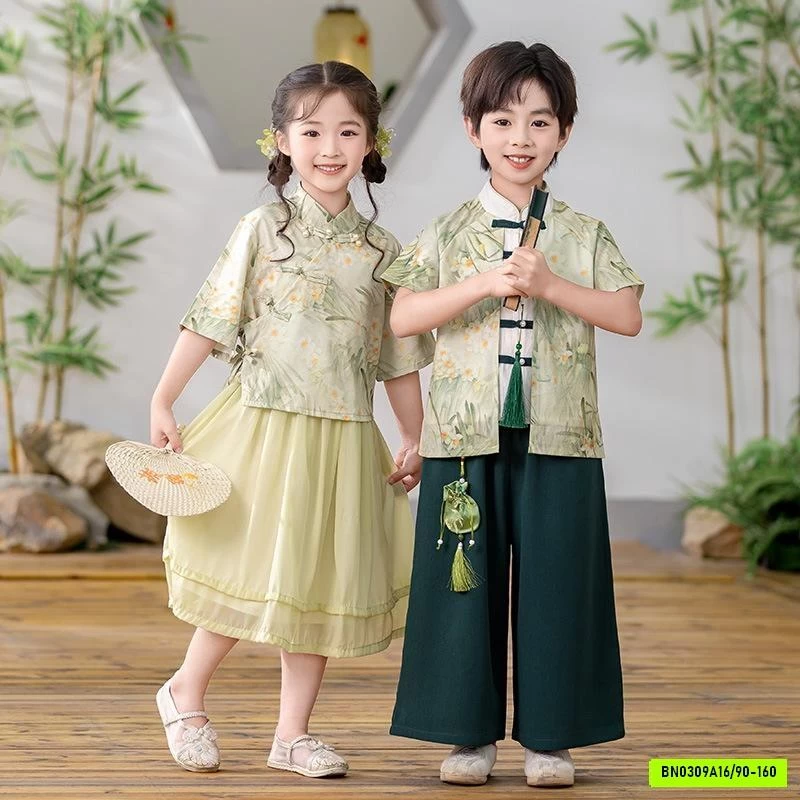 COUPLE CỔ TRANG XANH LÁ