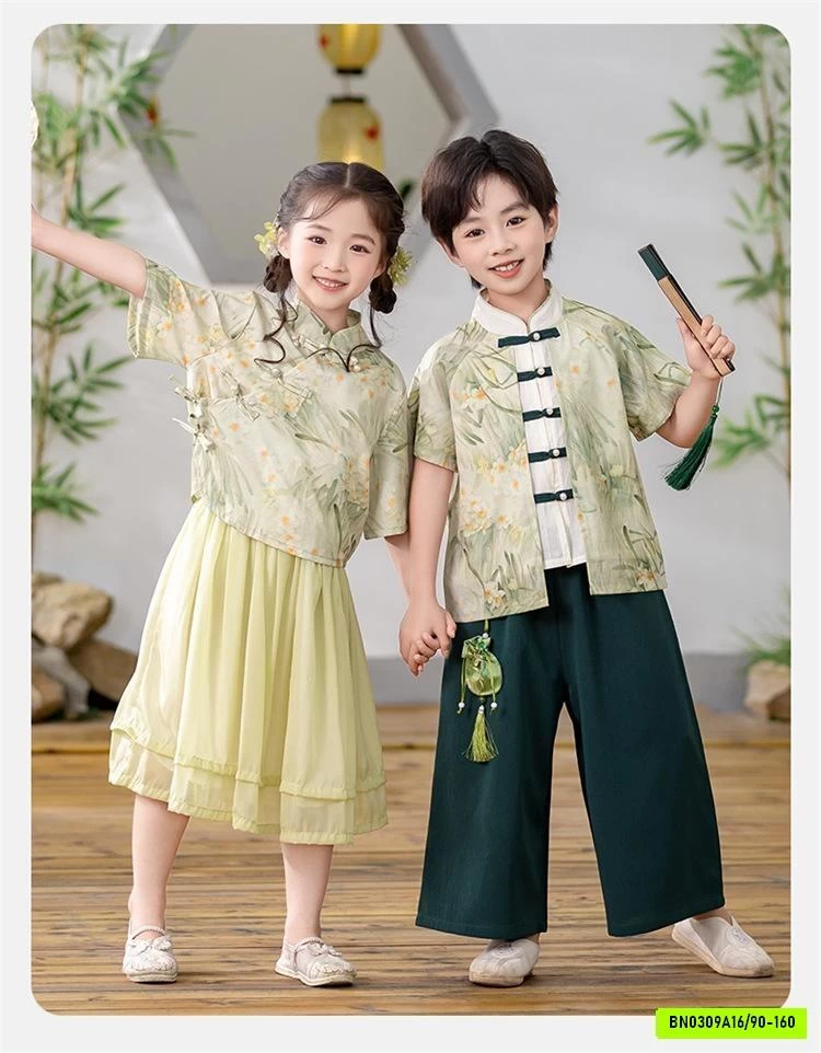 COUPLE CỔ TRANG XANH LÁ