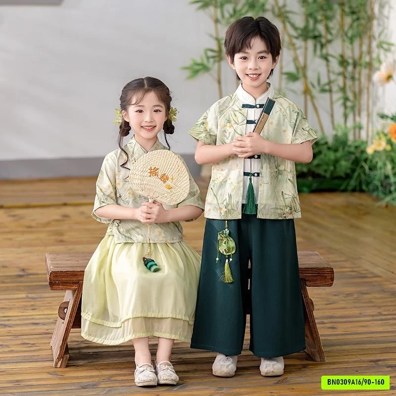 COUPLE CỔ TRANG XANH LÁ