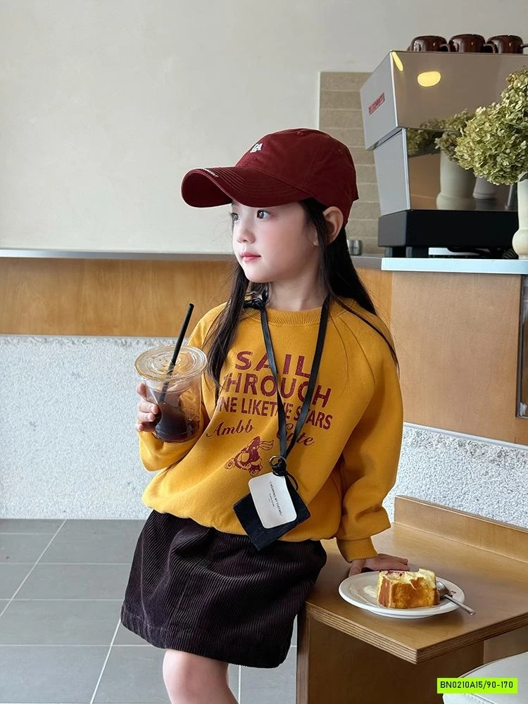 ÁO NỈ IN CHỮ 25F021 AMBB