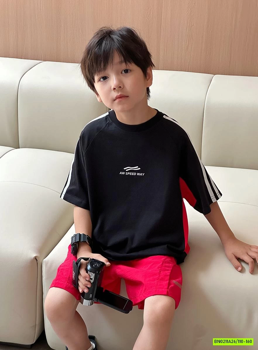 ÁO THUN ĐEN SỌC VAI