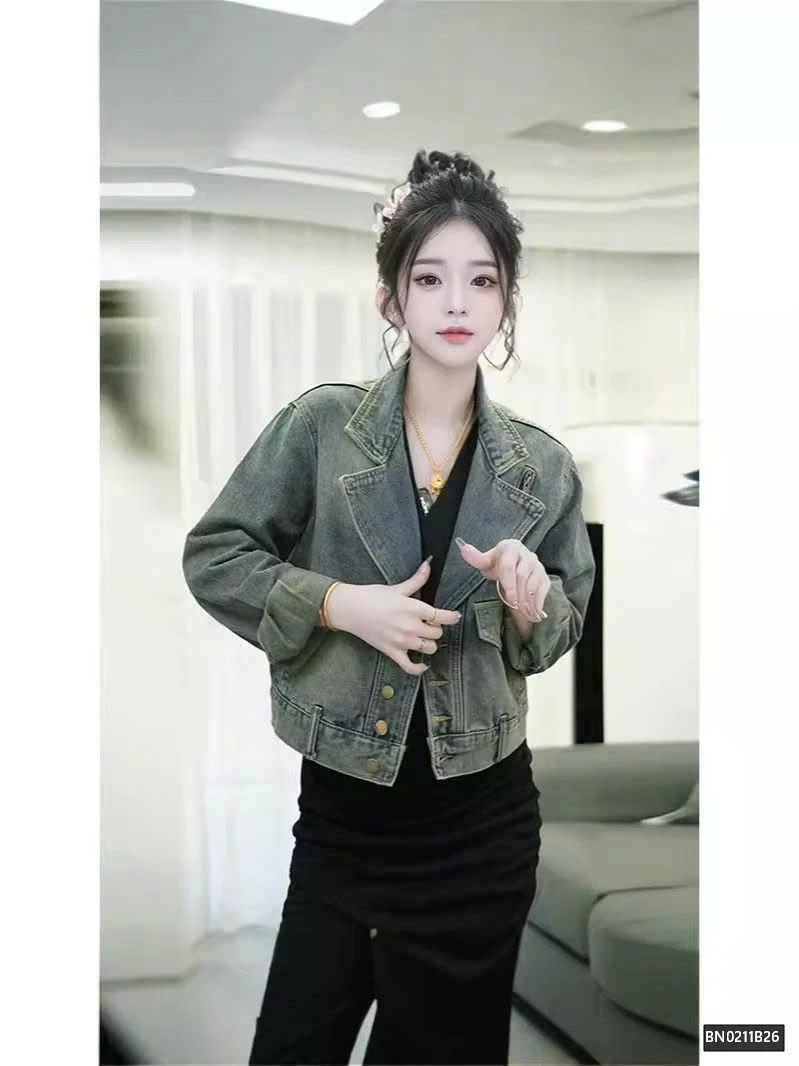 KHOÁC JEAN THỜI TRANG CỔ BẺ