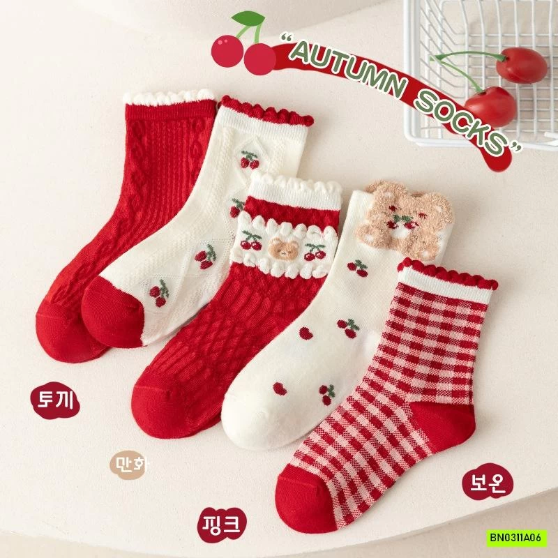 SÉT 4Đ TẤT ĐỎ CHO BÉ