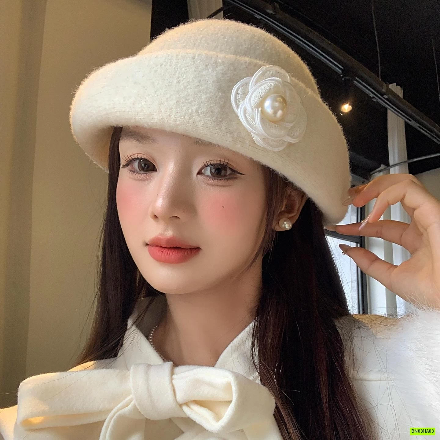 Mũ dạ hoa trà kiểu Pháp