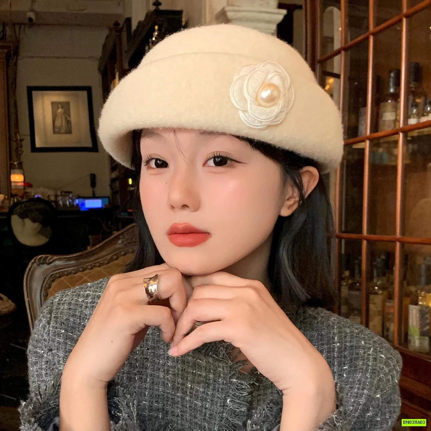 Mũ dạ hoa trà kiểu Pháp