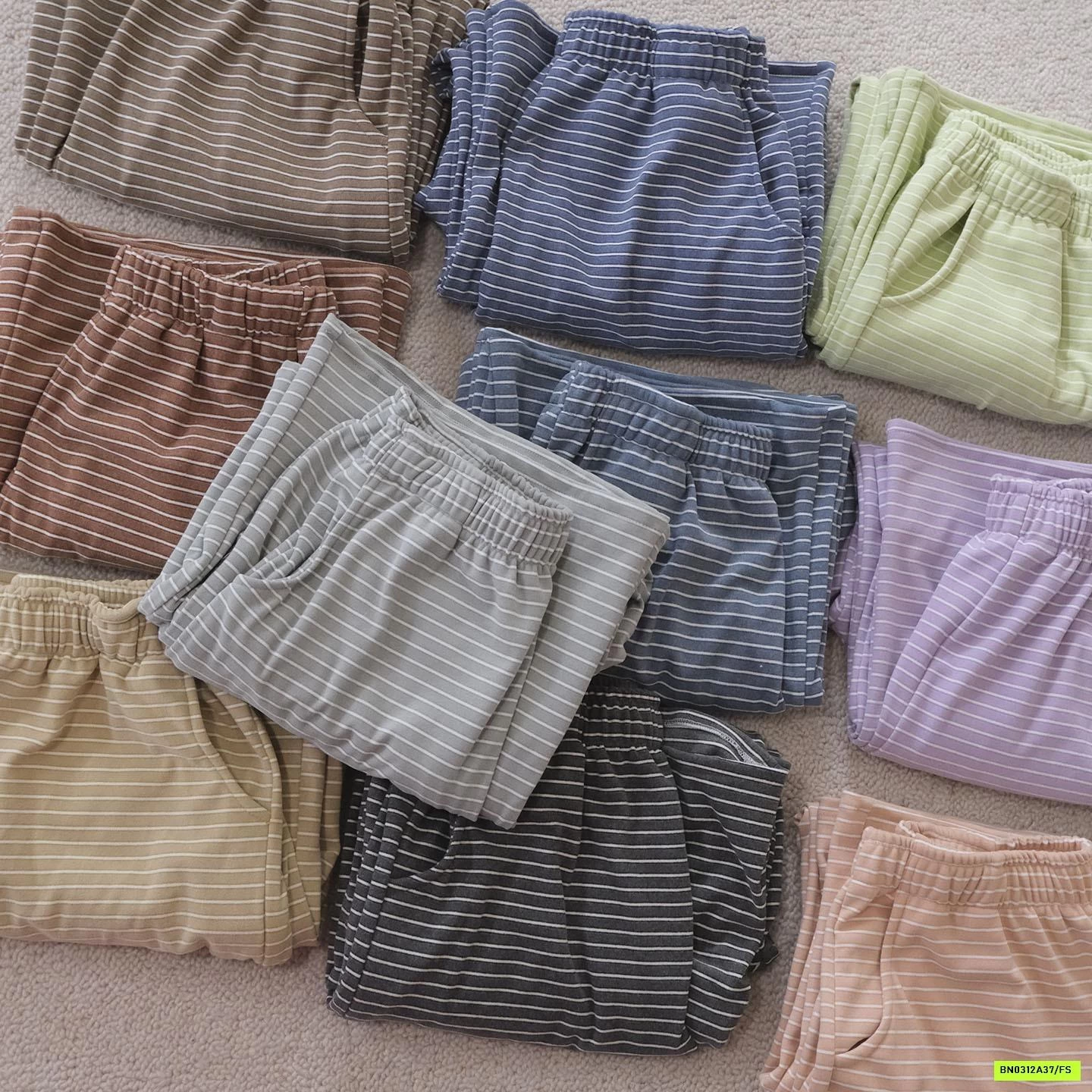 QUẦN NỈ SUÔNG KẺ MẶC NHÀ