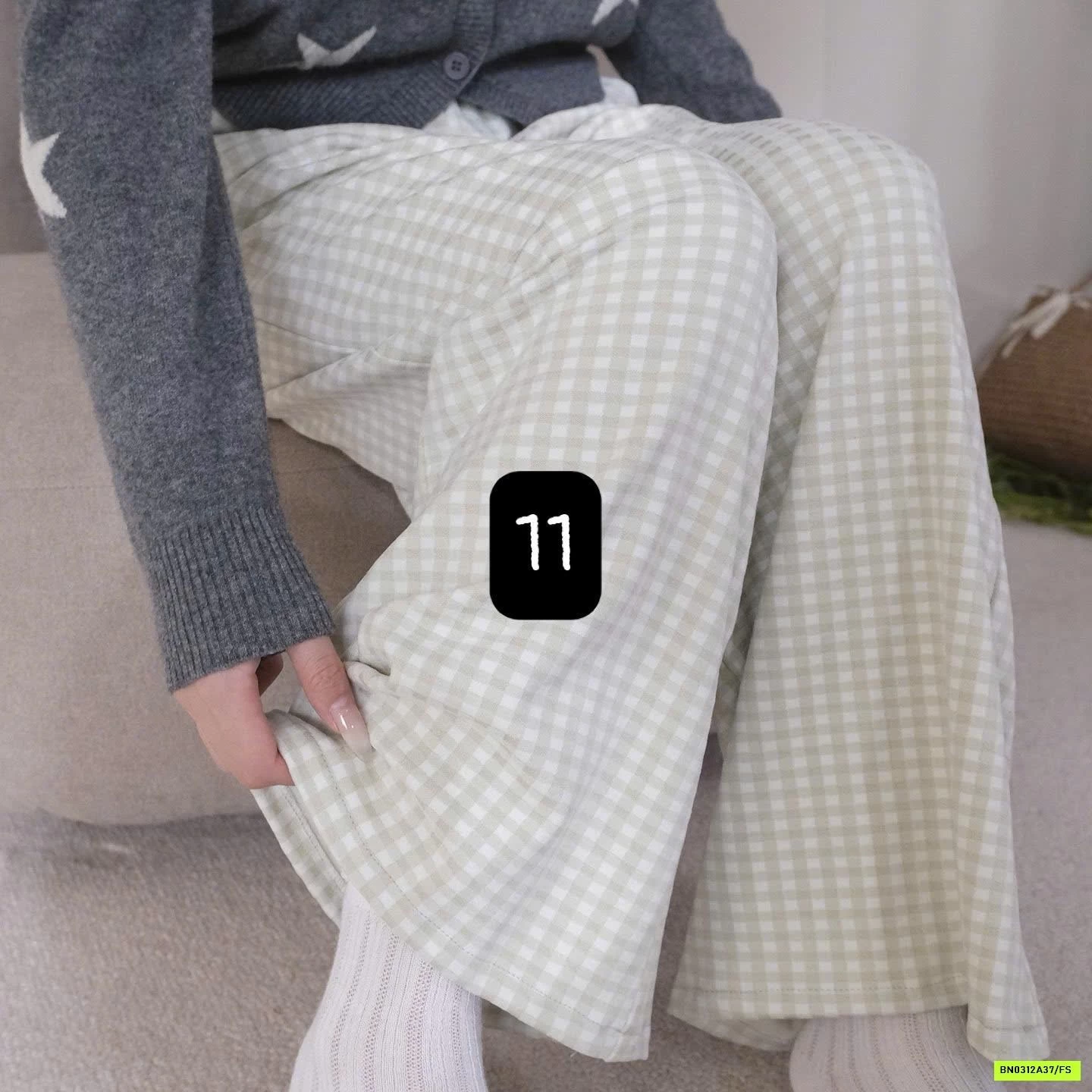 QUẦN NỈ SUÔNG KẺ MẶC NHÀ