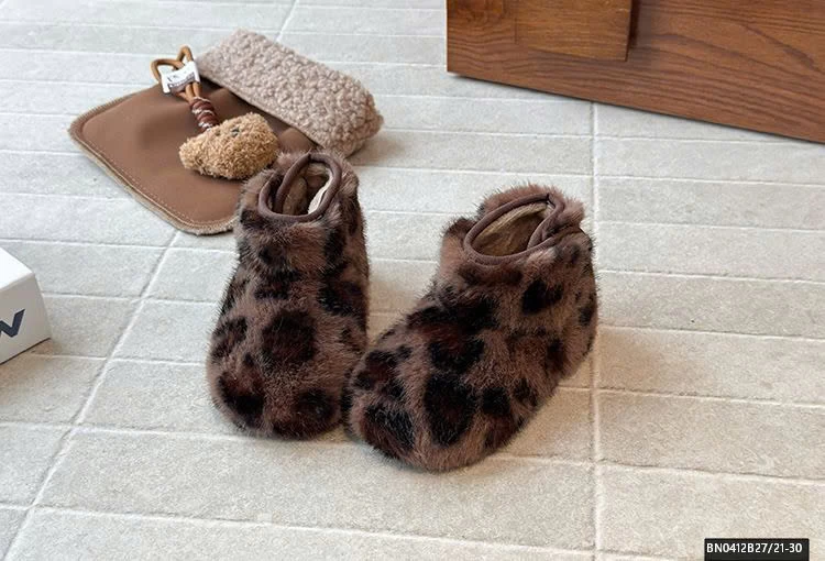 GIẦY LÔNG QUAI DÁN DA BEO