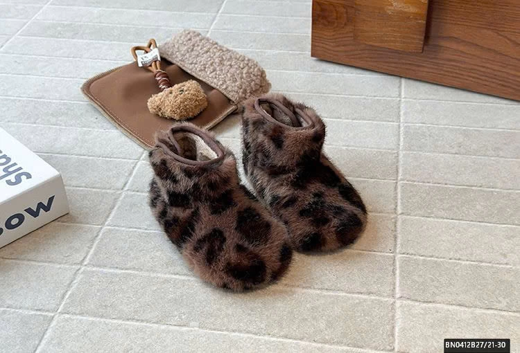 GIẦY LÔNG QUAI DÁN DA BEO