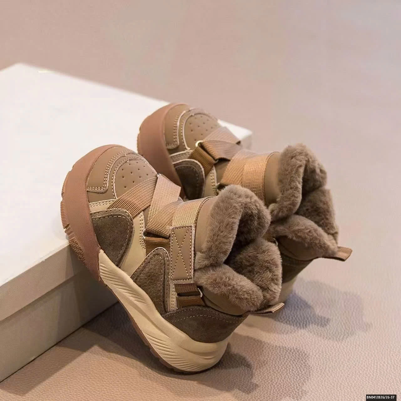 GIẦY CỔ LÔNG MÙA ĐÔNG CHO BÉ