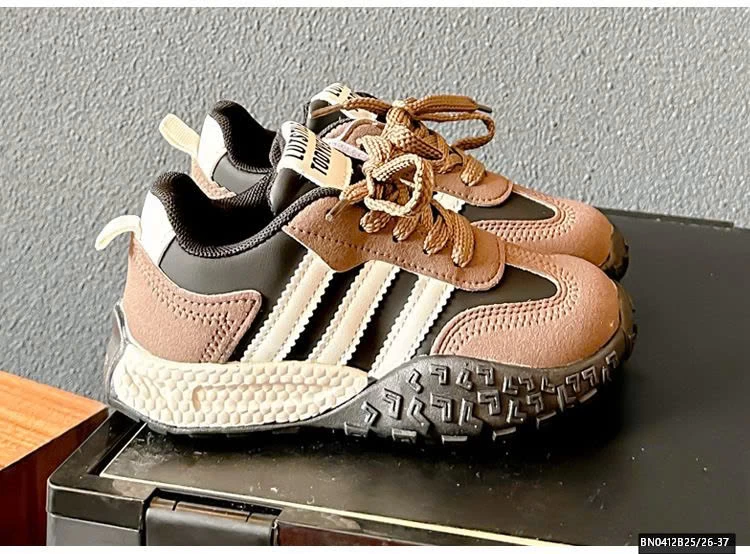 GIẦY ĐẾ ĐINH 3 SỌC