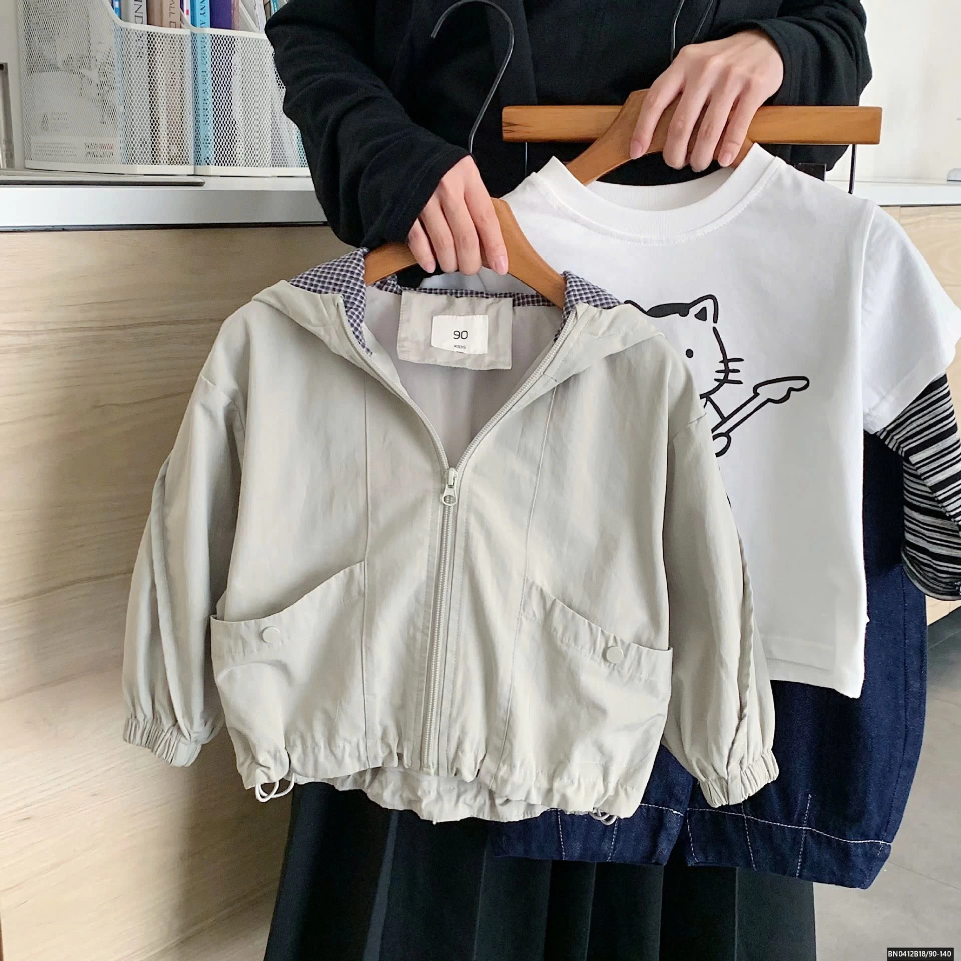 ÁO KHOÁC GIÓ LIỀN MŨ