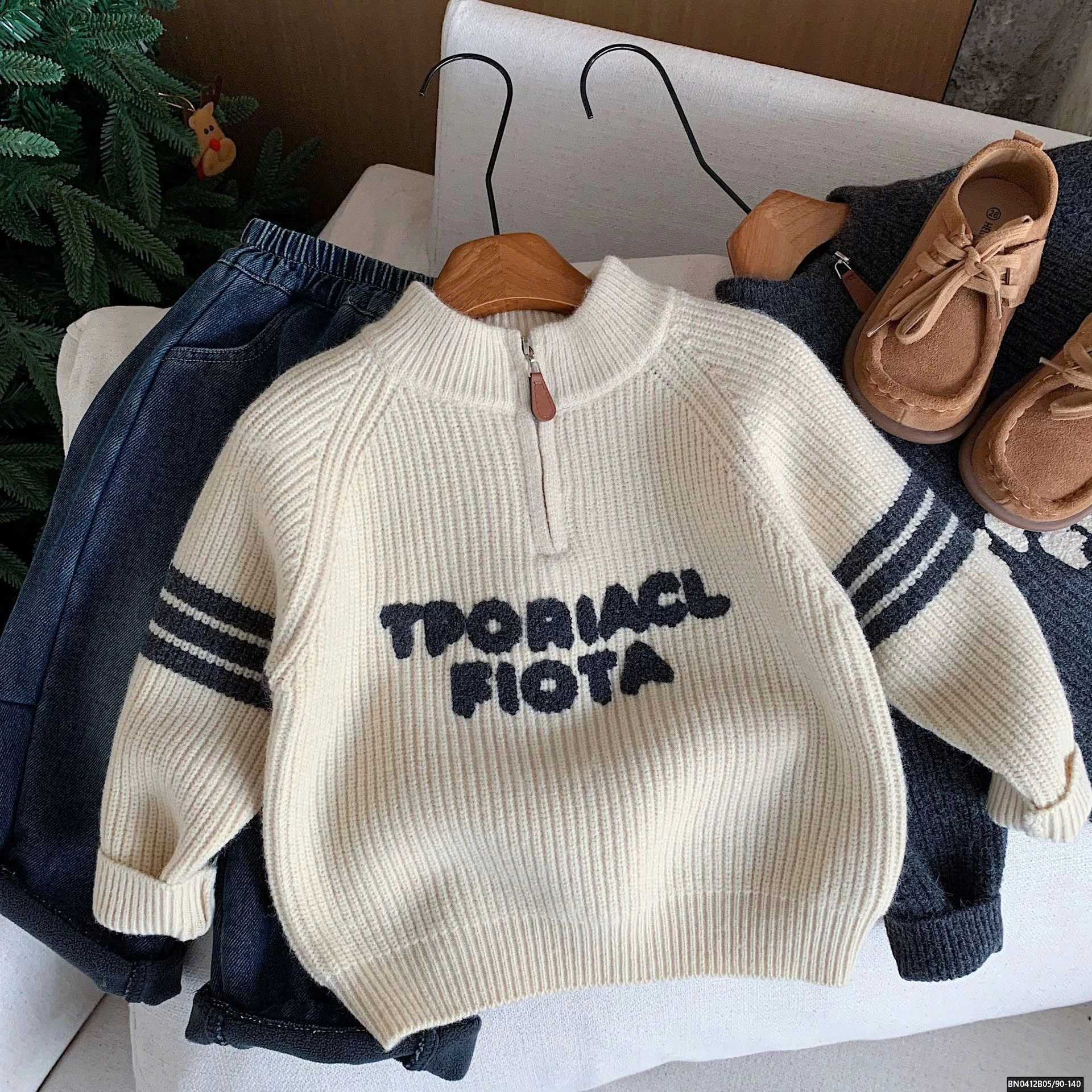 ÁO LEN KẺ TAY CỔ KHÓA