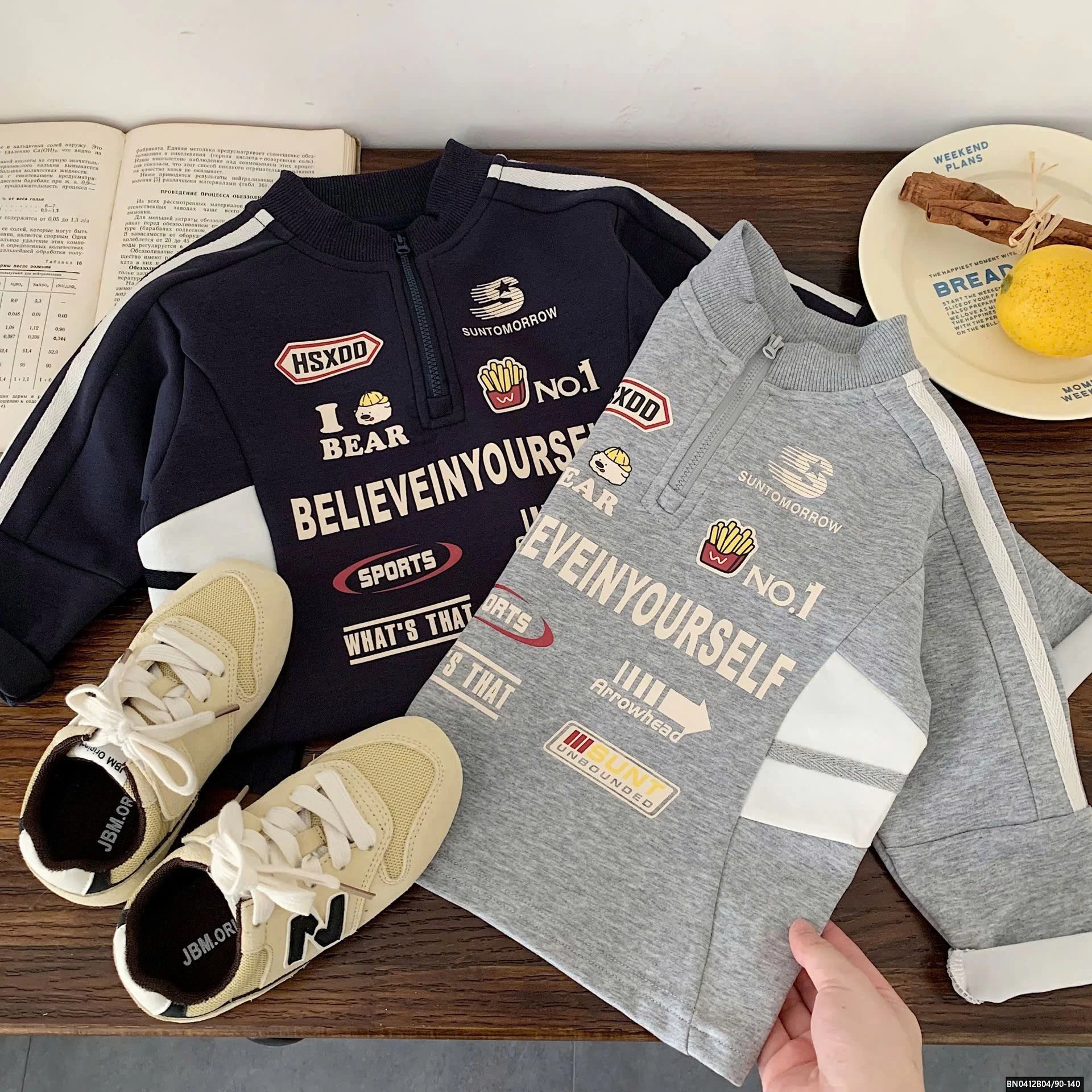 ÁO NỈ THỂ THAO CỔ KHÓA