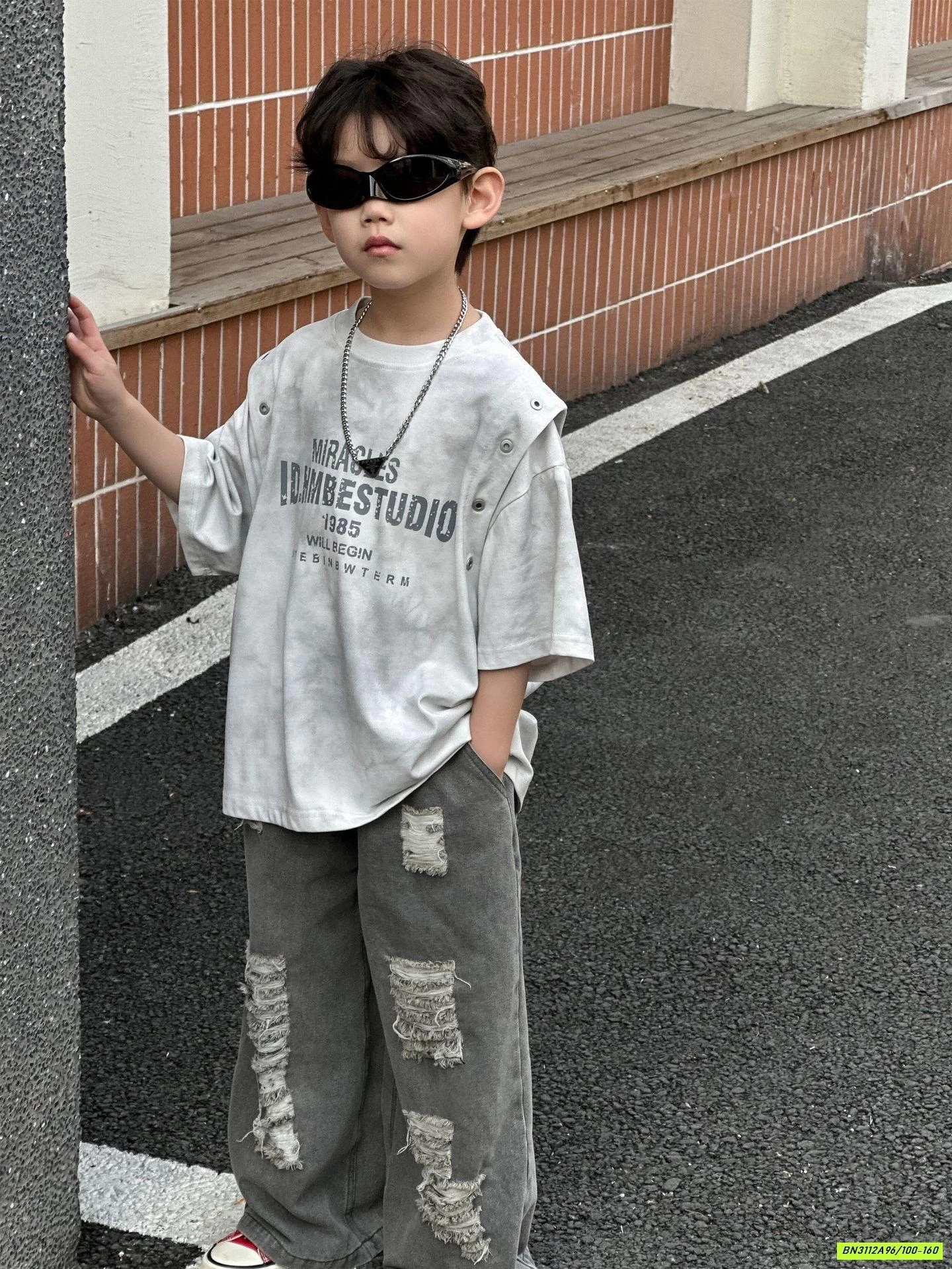 ÁO THUN XÁM TÁN ĐINH