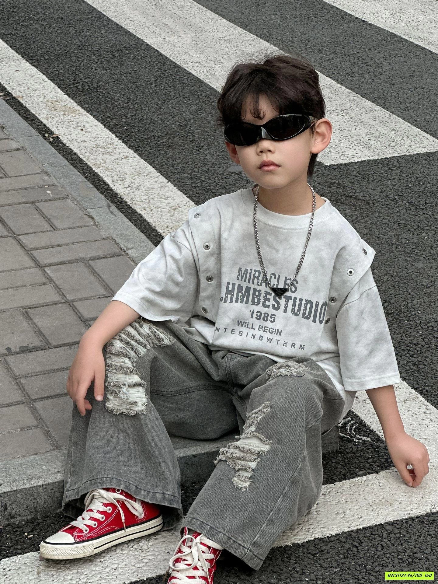 ÁO THUN XÁM TÁN ĐINH