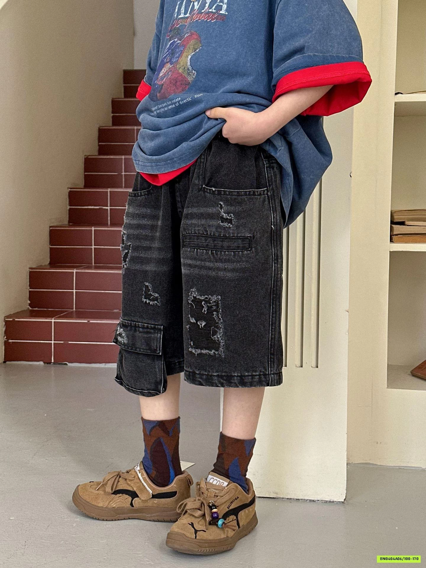 SHORT JEANS ĐEN CÁ TÍNH HANYA