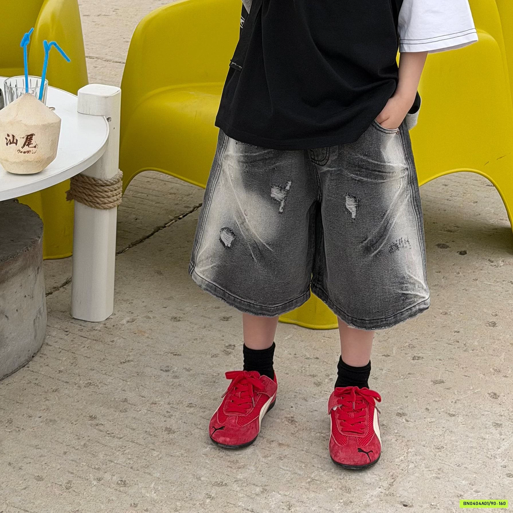 SHORT JEAN ĐEN BẠC MÀU FANSHU