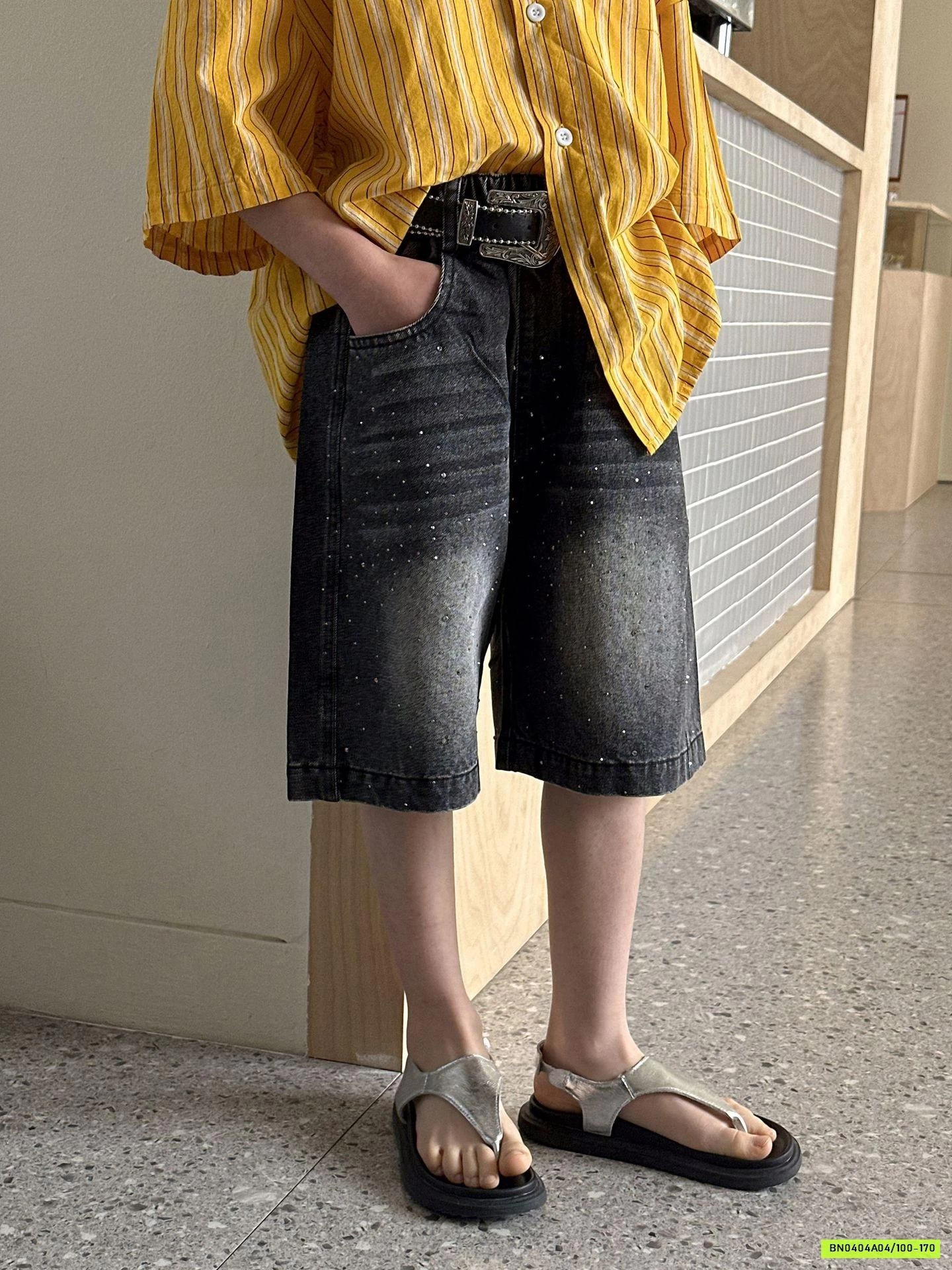 SHORT JEANS ĐÍNH ĐÁ HANYA