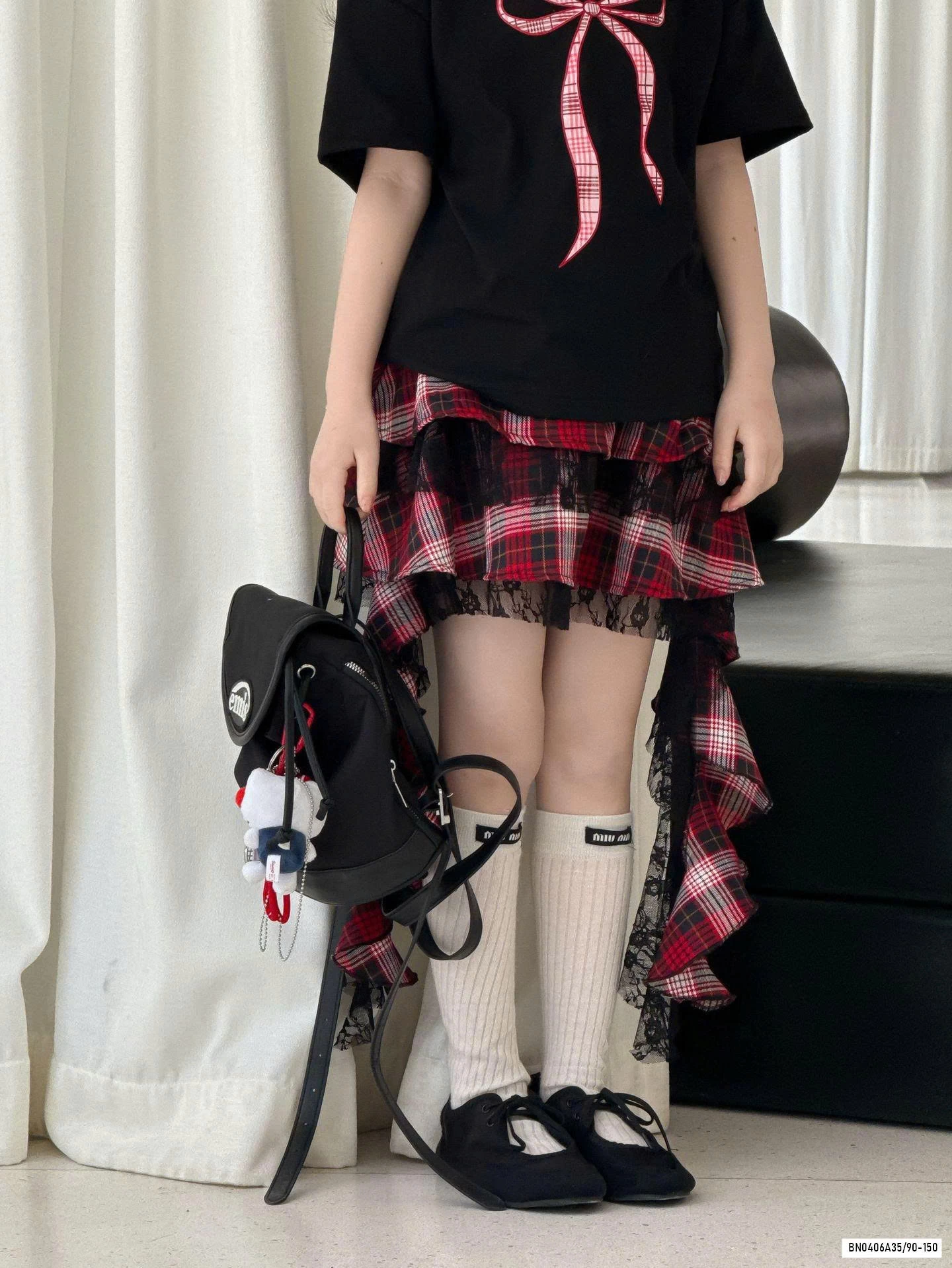 ÁO ĐEN NƠ MIX CV CARO