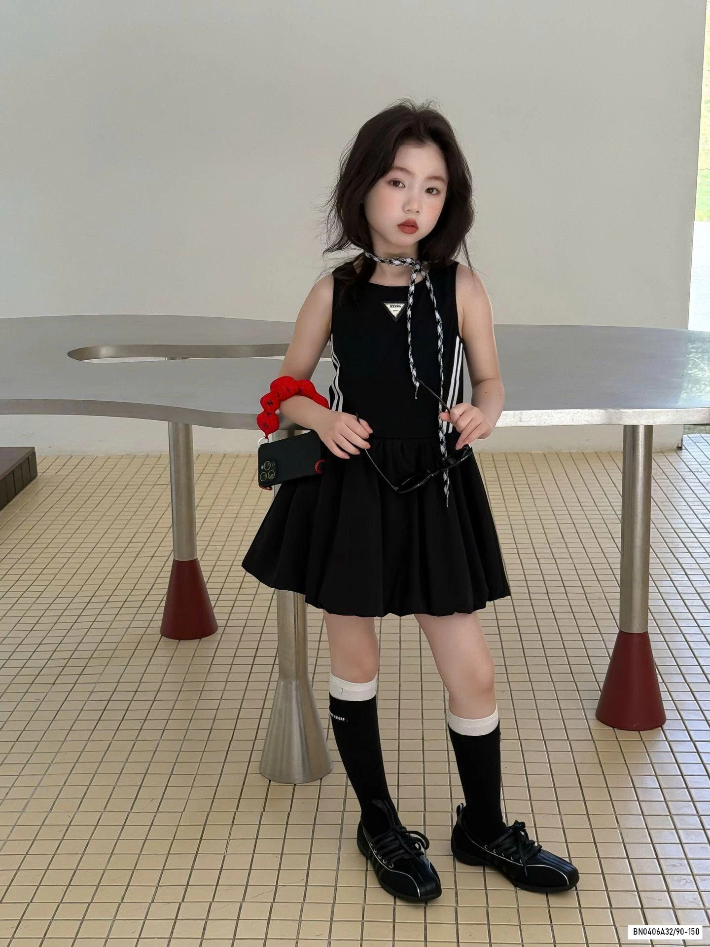 ĐẦM BÍ SÁT NÁCH SỌC BÊN