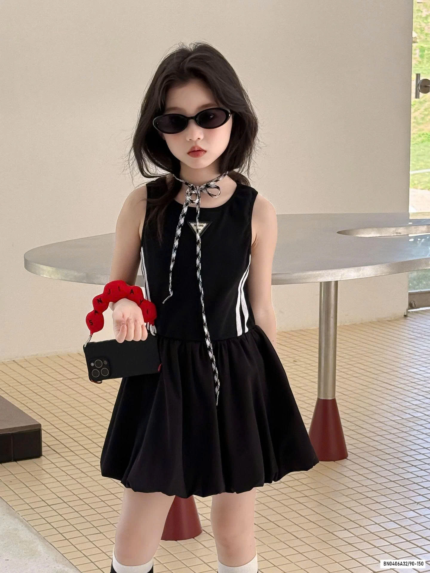 ĐẦM BÍ SÁT NÁCH SỌC BÊN