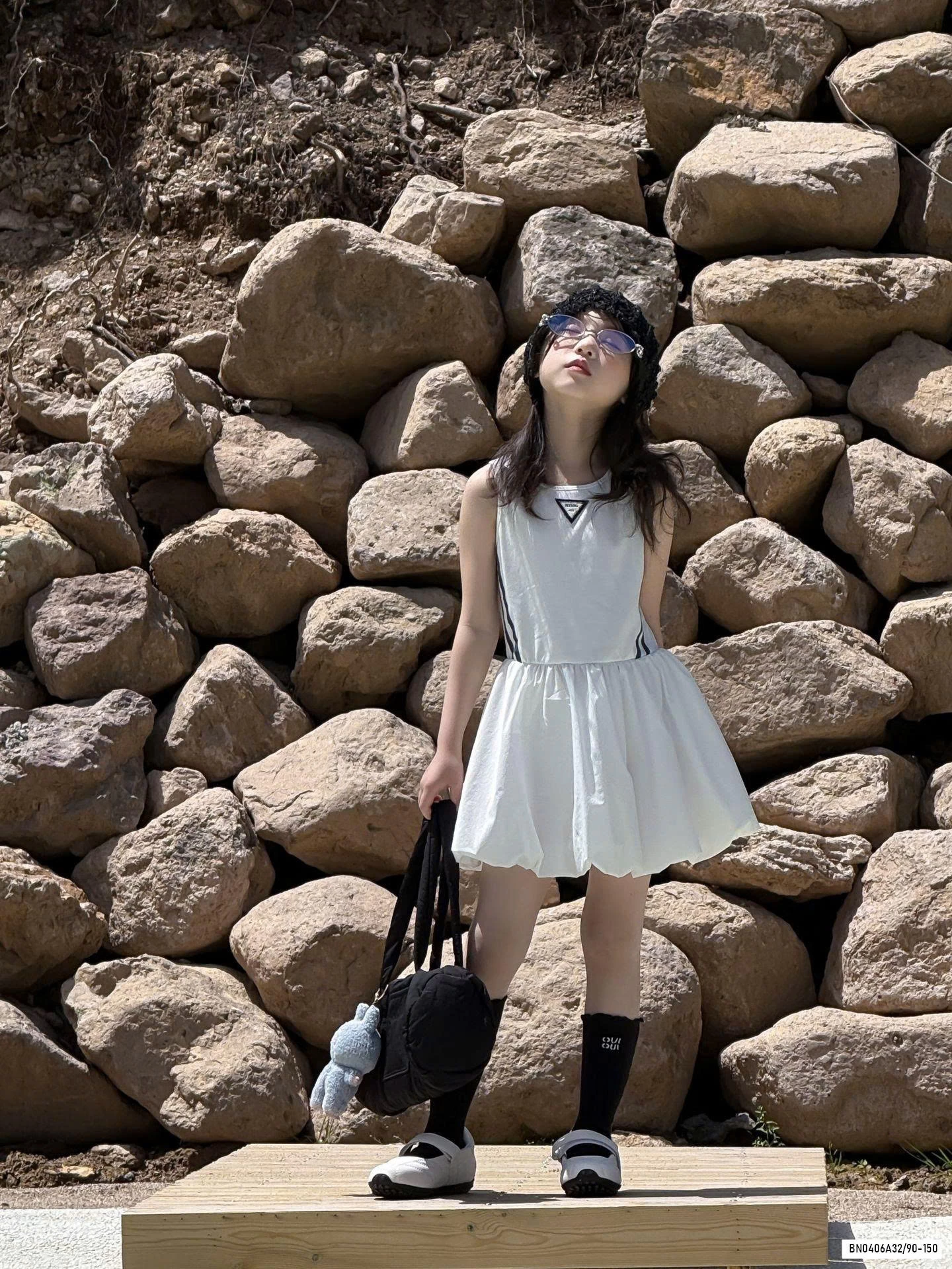 ĐẦM BÍ SÁT NÁCH SỌC BÊN