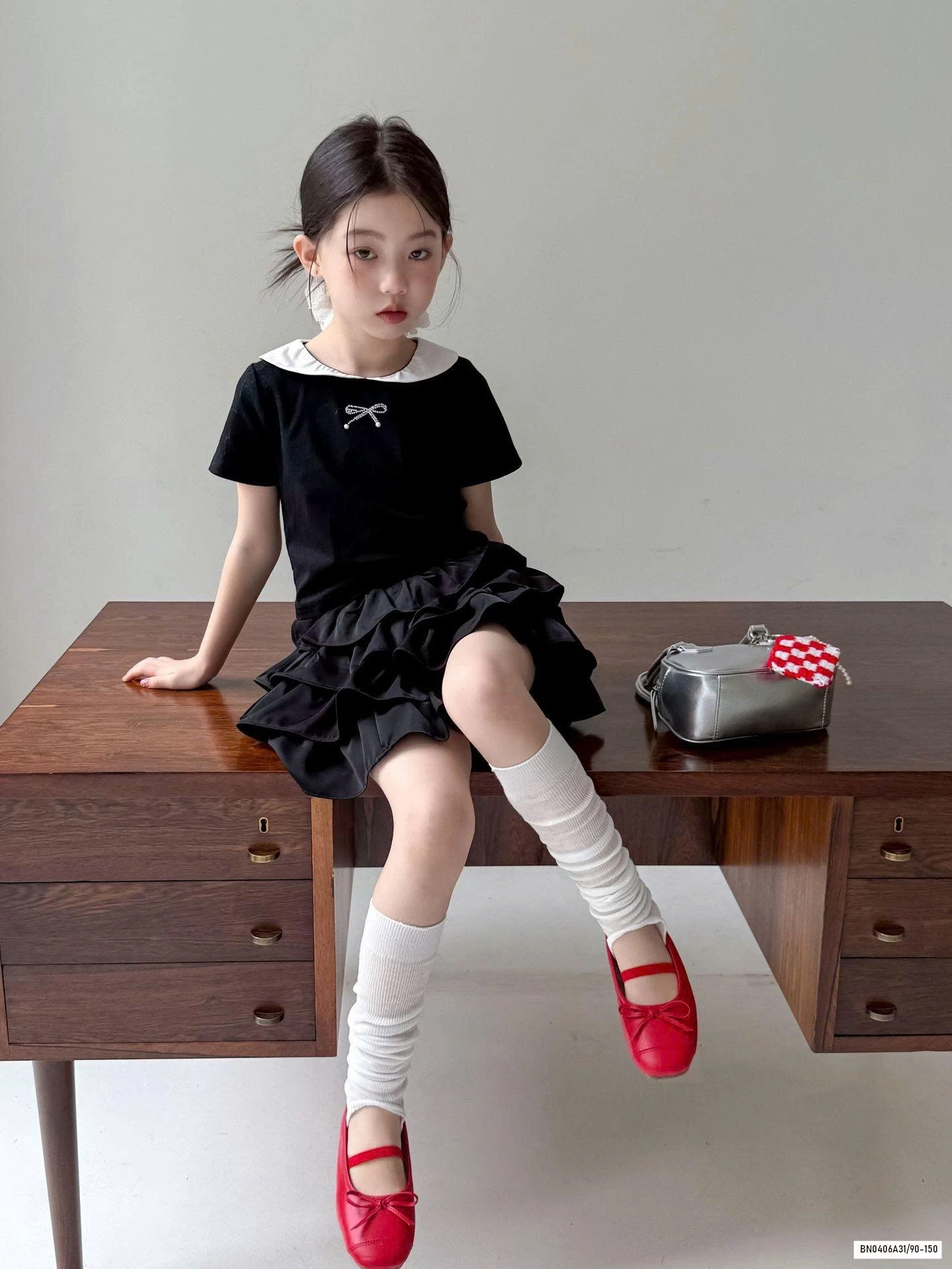 ÁO THUN CỔ SEN MIX CV XẾP TẦNG