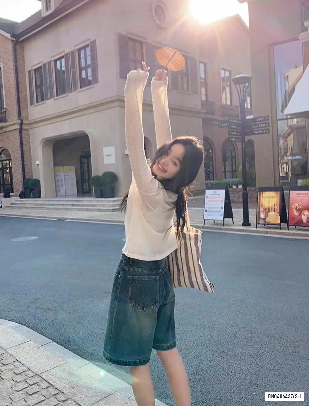 QUẦN JEANS LỬNG BẠC MÀU WG.WE