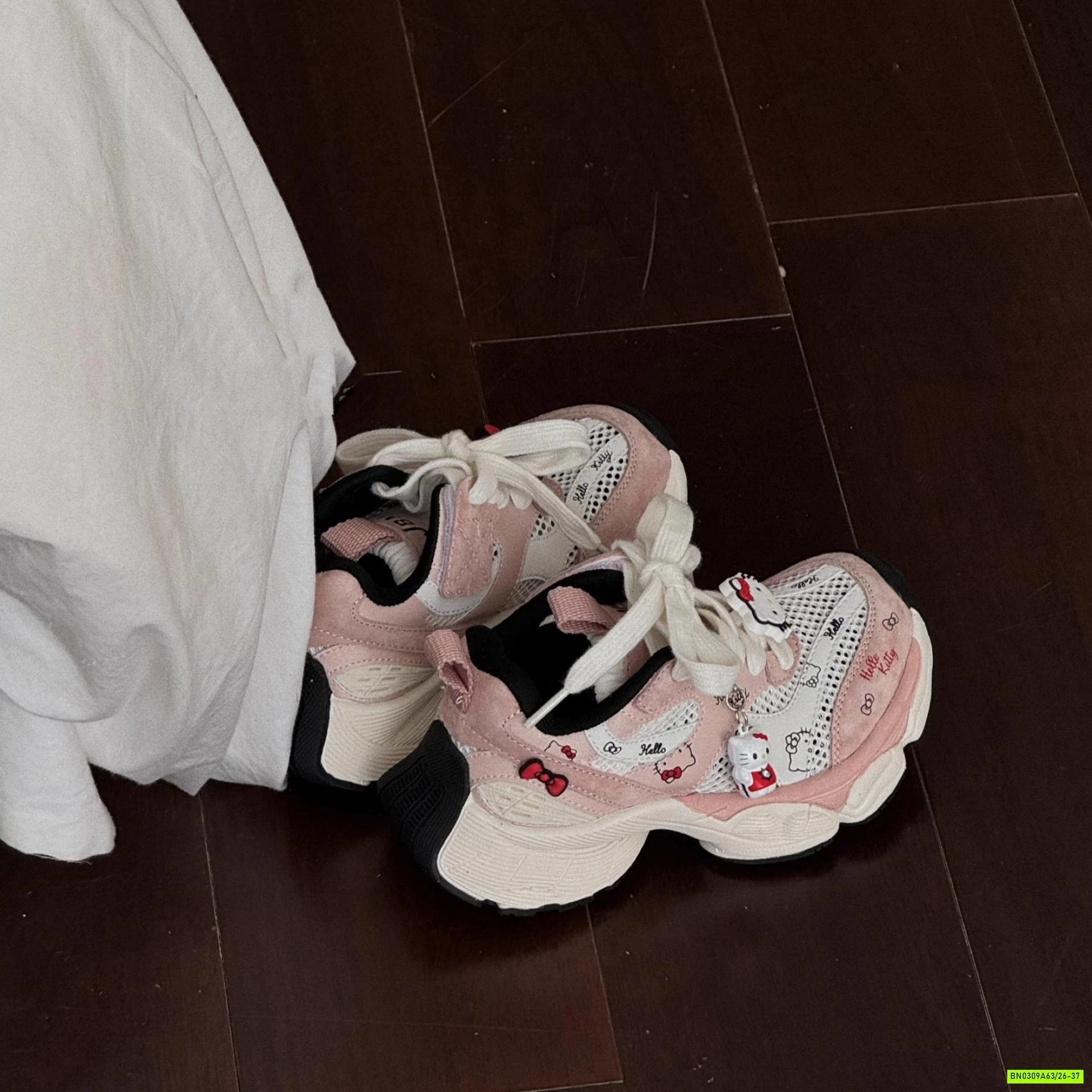 GIÀY THỂ THAO KITTY