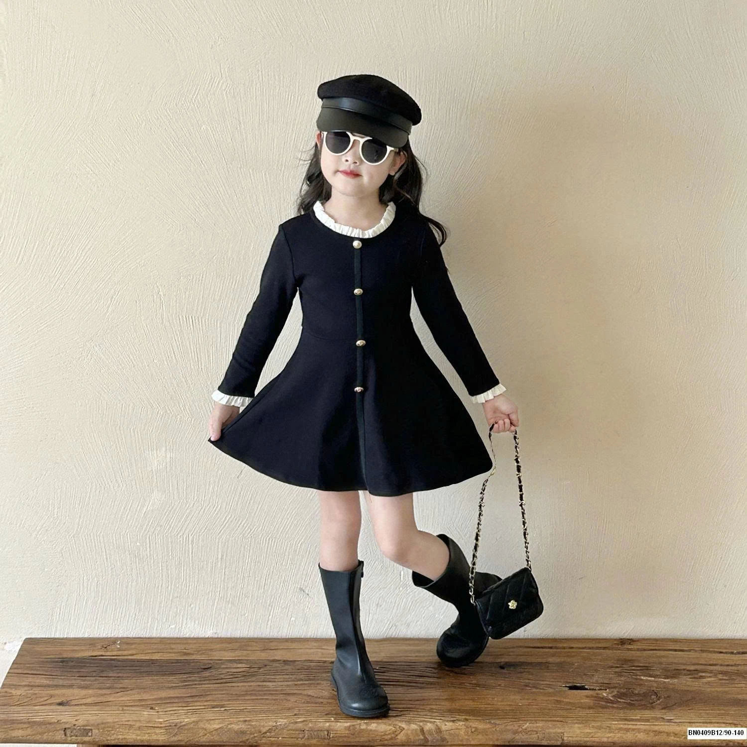 VÁY ĐEN DÀI TAY CÔNG CHÚA BG