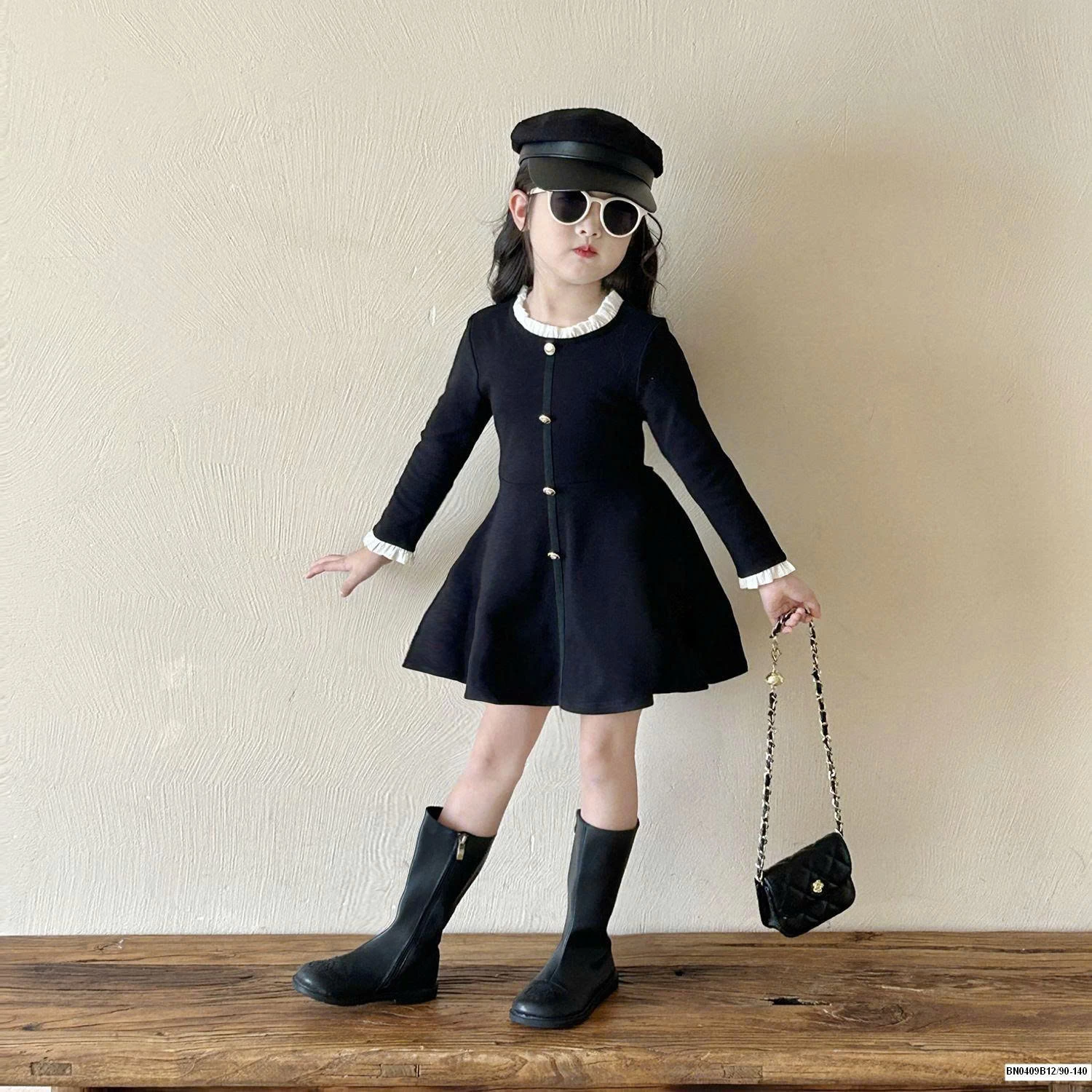 VÁY ĐEN DÀI TAY CÔNG CHÚA BG