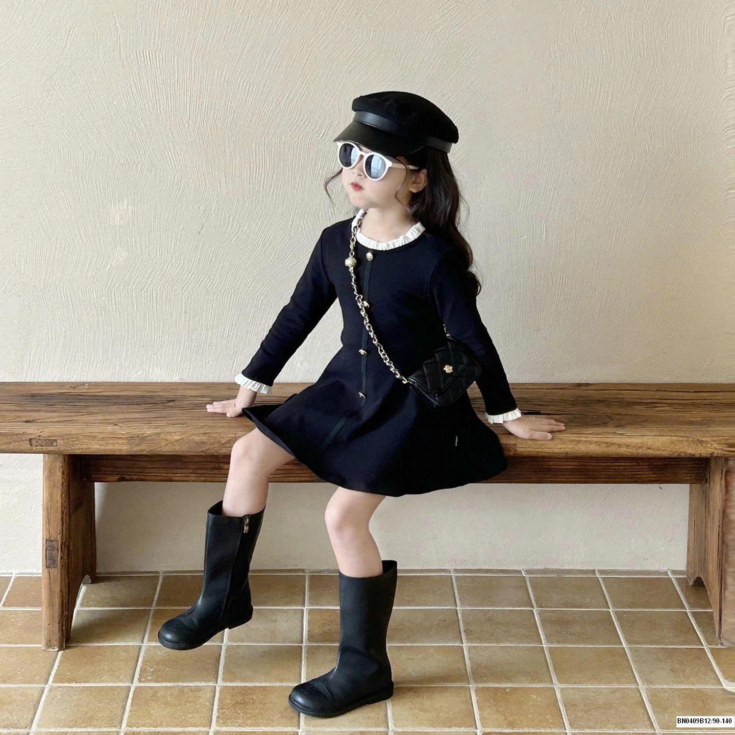 VÁY ĐEN DÀI TAY CÔNG CHÚA BG